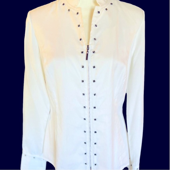 Jones New York Tops - Blouse with Zipper White with Square Metal Studs NEW